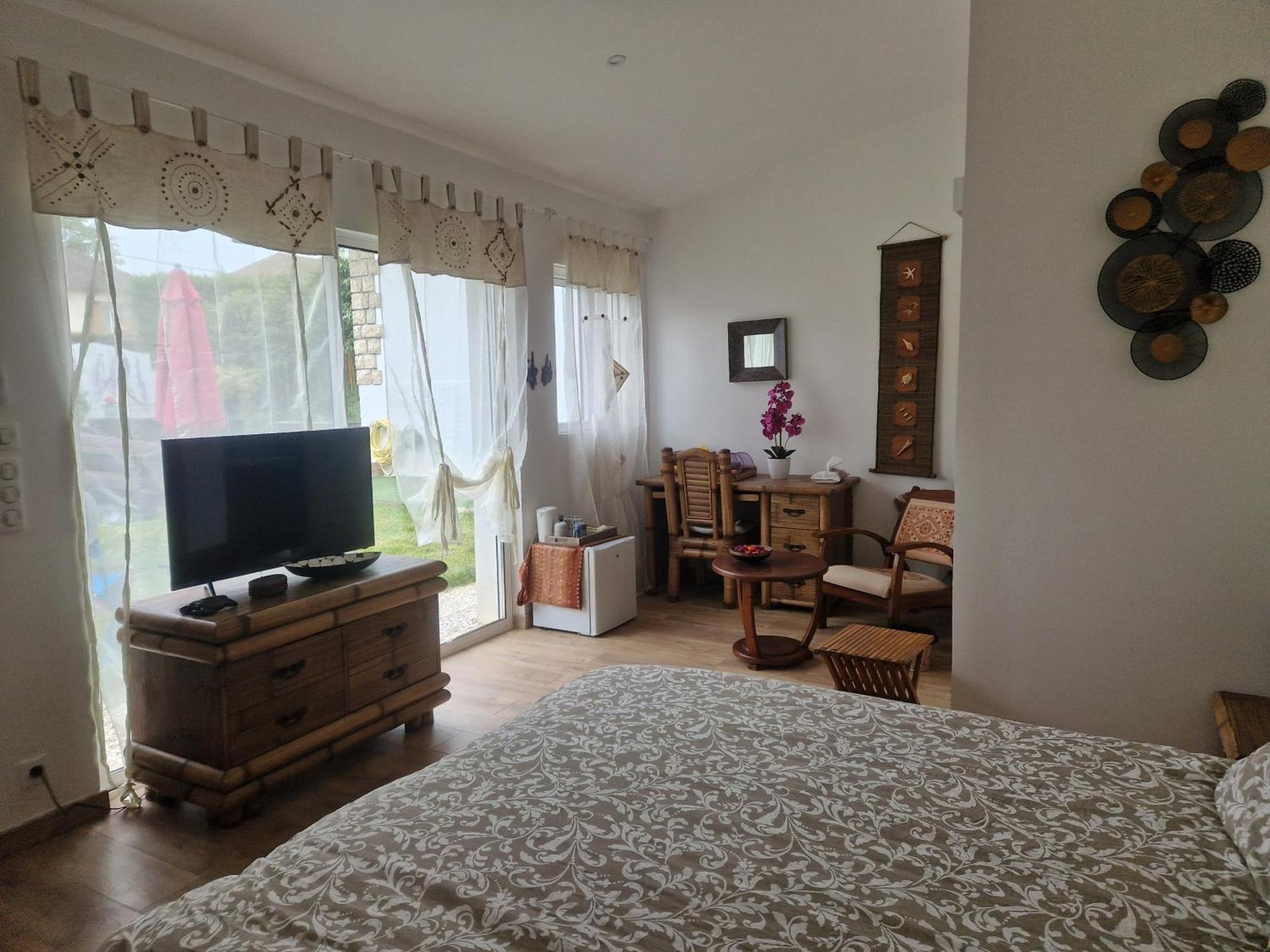 La Serenite Balinaise, Chambre Et Sdb Privee, Jardin , Piscine Et Jacuzzi En Saison, Pres De Chantilly, Parc Asterix Et Cdg Et Paris En 20' Orry-La-Ville Eksteriør bilde