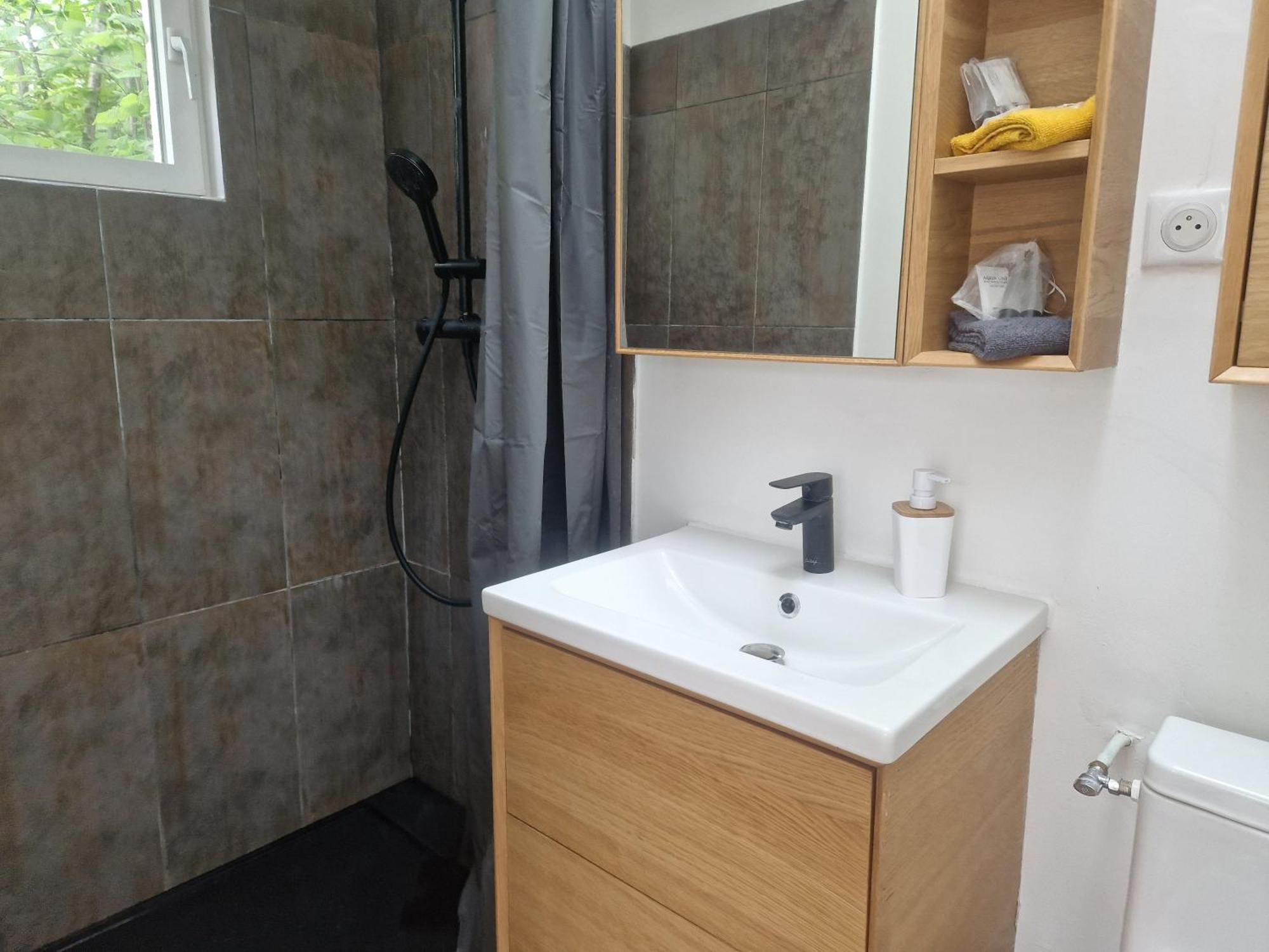 La Serenite Balinaise, Chambre Et Sdb Privee, Jardin , Piscine Et Jacuzzi En Saison, Pres De Chantilly, Parc Asterix Et Cdg Et Paris En 20' Orry-La-Ville Eksteriør bilde