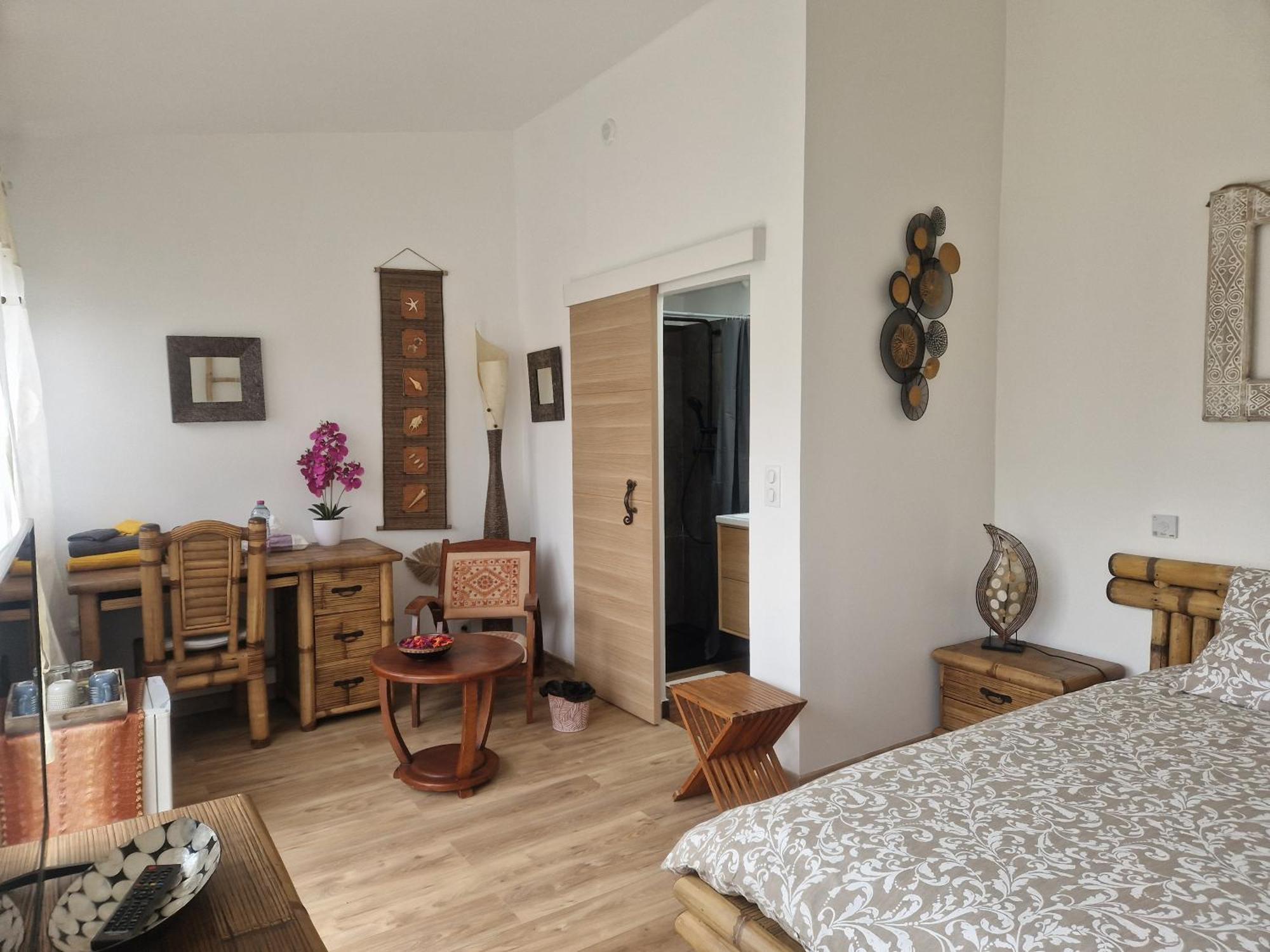 La Serenite Balinaise, Chambre Et Sdb Privee, Jardin , Piscine Et Jacuzzi En Saison, Pres De Chantilly, Parc Asterix Et Cdg Et Paris En 20' Orry-La-Ville Eksteriør bilde